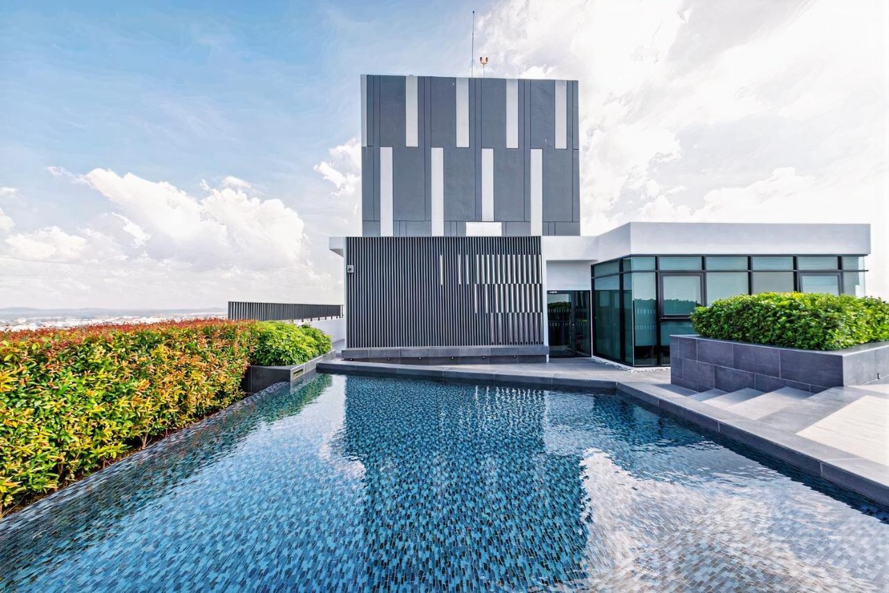 The Base Central Pattaya Exteriér fotografie