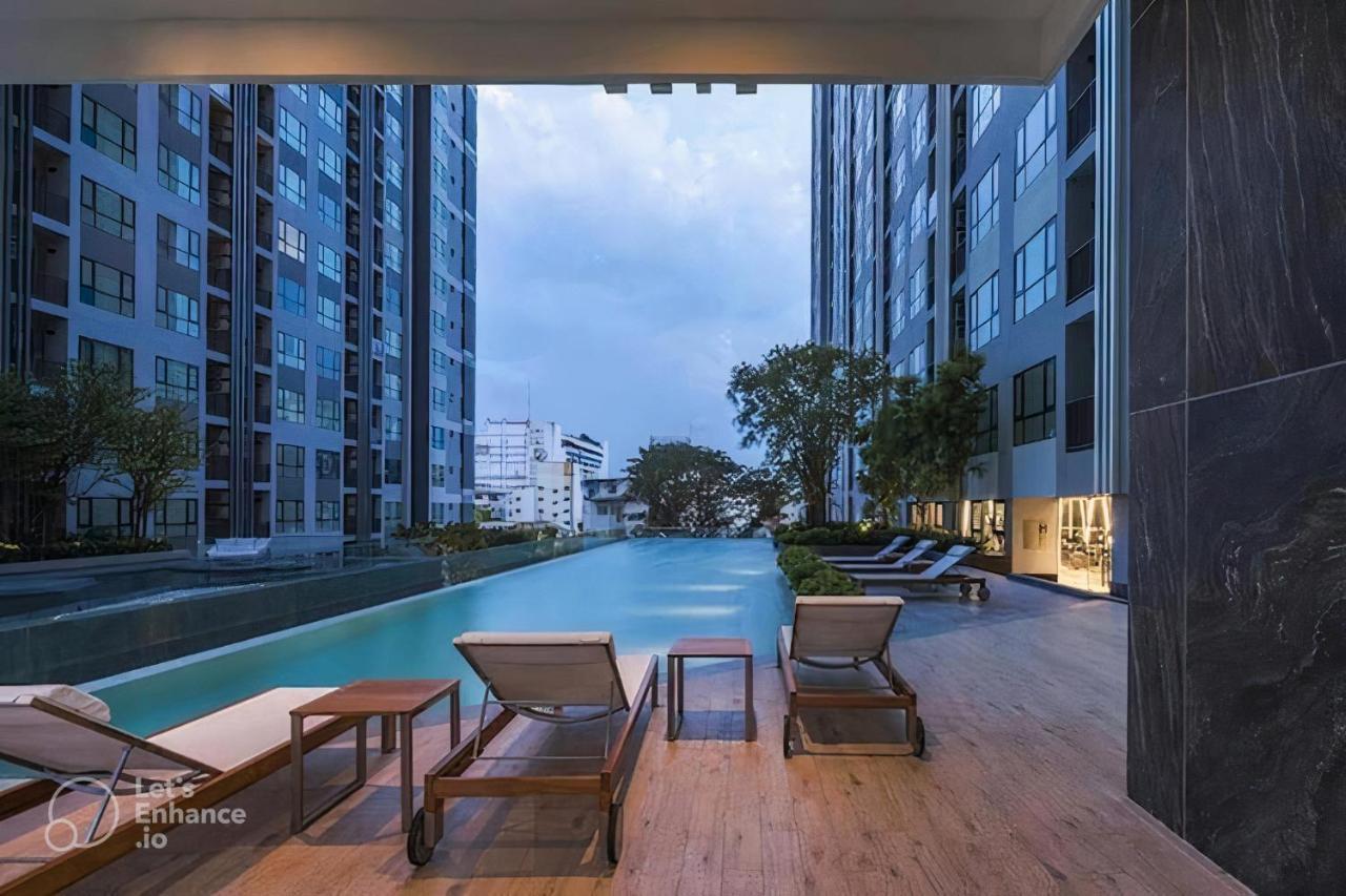 The Base Central Pattaya Exteriér fotografie